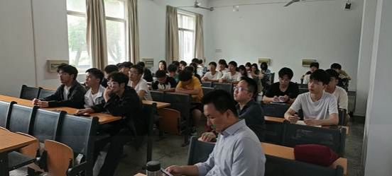 說明: 92E2D105152A68528945D5B678C0FB49