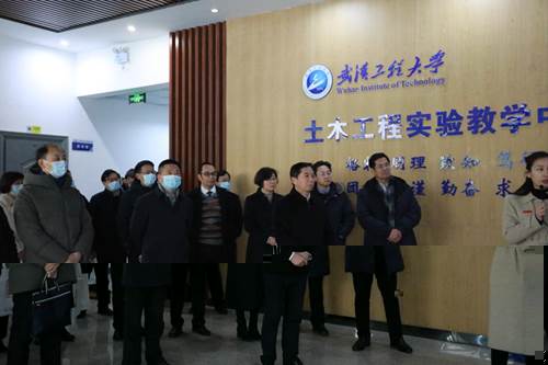 說明:http://news.wit.edu.cn/__local/5/04/21/555C9694BDC9D3E2A30147E9998_C63214EB_11C5F.jpg